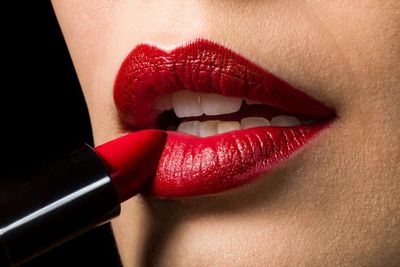 What can lipstick and underwear sales tell us about the economy?