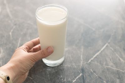 This Truth About Raw Milk Is Too Often Overlooked