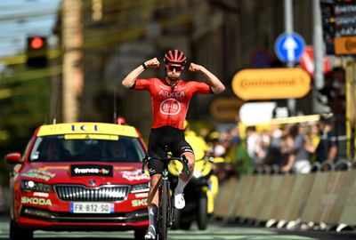Kévin Vauquelin secures first ever Tour de France stage victory for Arkea-B&B Hotels, while Tadej Pogačar claims the yellow jersey