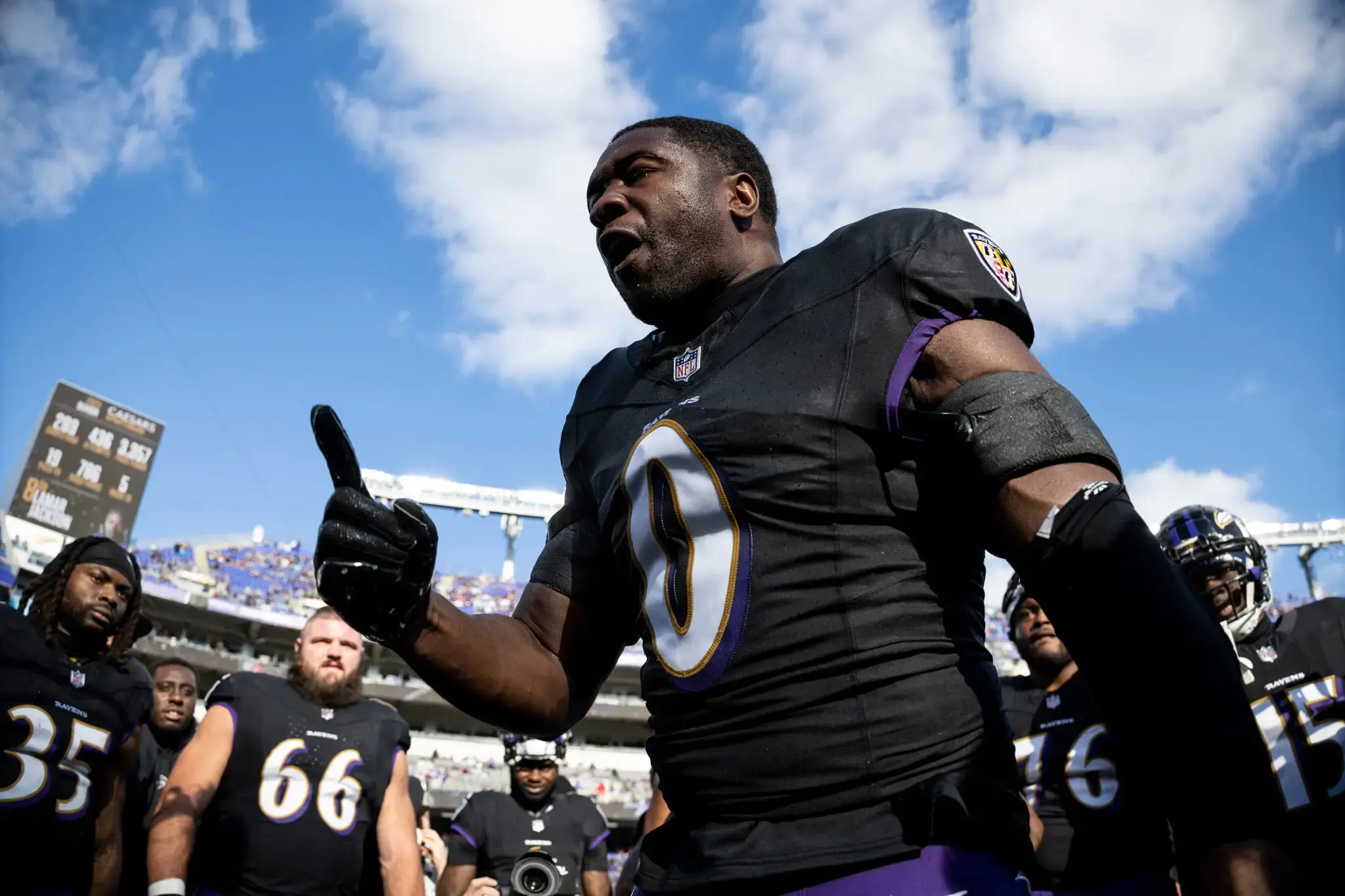 Ravens coach John Harbaugh raves about the leadership…