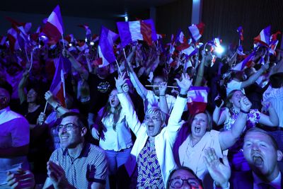 Horse-trading begins after France's far right wins first round of snap elections