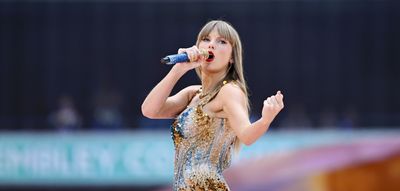Videos show Taylor Swift’s adorable, surprised reaction to seeing Travis Kelce in the Eras Tour Dublin VIP tent
