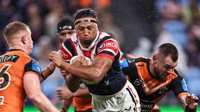 Tupouniua heads to Dogs, Crichton re-signs at Roosters