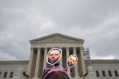 Supreme Court shields presidents from prosecution for official acts - Roll Call