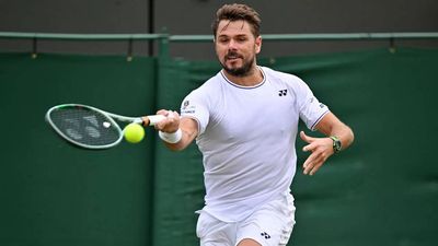 Stan Wawrinka, 39, makes flying start at Wimbledon