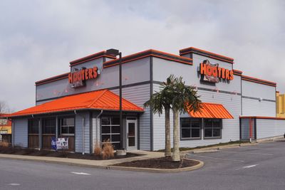 Hooters shutters numerous locations