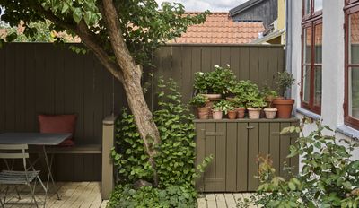 How Can I Add Storage to a Small Backyard? 6 Ideas to Try That Look as Good as They Are Useful