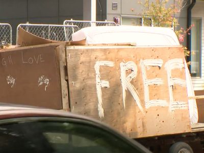 Customers ransacked Portland furniture warehouse after a ‘free’ sign was erected. Then the owner found out