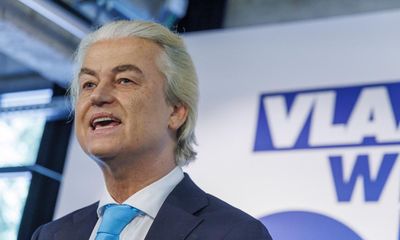 New Dutch government sworn in amid concerns over far-right ministers