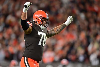 Browns RT Jack Conklin announces his return as training camp nears