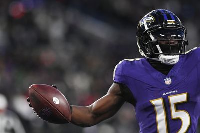 Ravens QB Lamar Jackson seen throwing to Nelson Agholor ahead of training camp