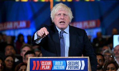 Boris Johnson takes swipe at Starmer and scorns Sunak in first campaign appearance