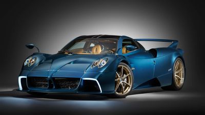 The Pagani Huayra Finally Gets a Manual