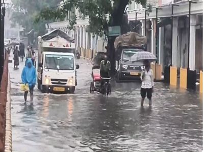 UP: Downpour leads to severe waterlogging in Moradabad