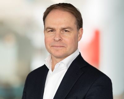 New Bain global managing partner predicts when gen AI will reach its 'tipping point'