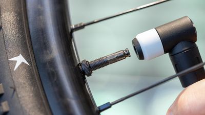 Schwalbe looks to reinvent the way we inflate bike tires with its new easier to use and more efficient Clik Valve push-on system