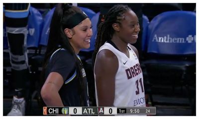 Tina Charles coached up Kamilla Cardoso mid-game and hoops fans loved her classy gesture