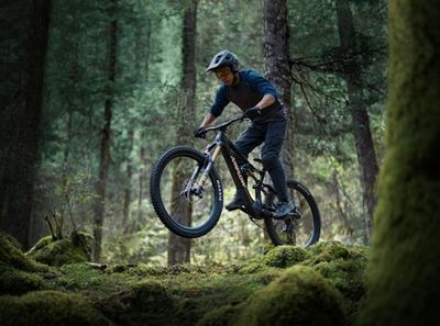 DJI's Amflow Mountain E-Bike Is a Stab at Being the King of Electric Mobility