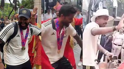 Watch: Rohit Sharma, Suryakumar Yadav, Hardik Pandya dance after Indian cricket team reaches Delhi hotel