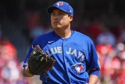 Hyun Jin Ryu Showcasing Skills In Blue Baseball Uniform