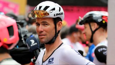 Tour de France: Mark Cavendish gamble pays off in record stage win