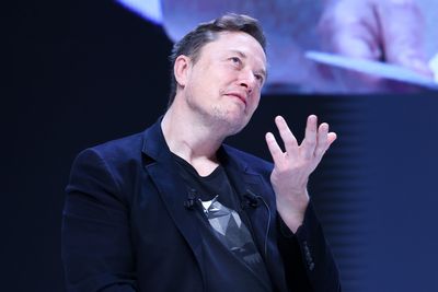 The bare minimum is working wonders for Elon Musk