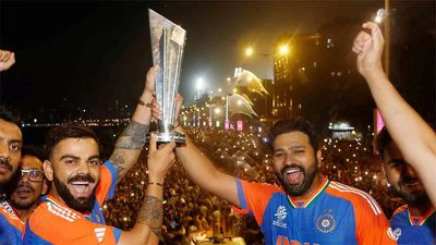Never seen Rohit Sharma so emotional in 15 years like he was after the final: Virat Kohli