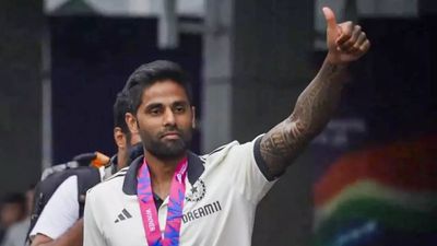 'Kya baat keh di': Suryakumar Yadav's heart melts as Anand Mahindra renames Marine Drive as...