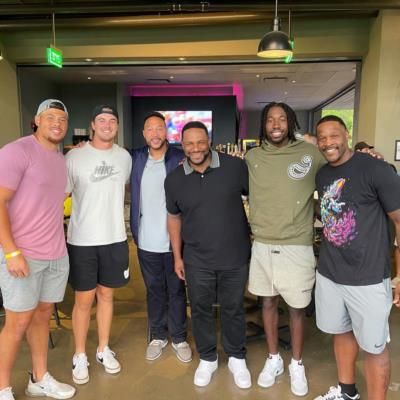 Jerome Bettis And Friends: A Heartwarming Display Of Camaraderie