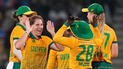 Tazmin Brits, Marizanne Kapp shine as all-round South Africa win 1st T20I against India