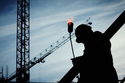 Jobless rate rises for Latina workers but labor force participation rises for men