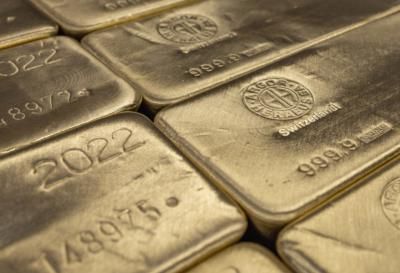 Over 6,500 Gold Bars Stolen From Canadian Airport