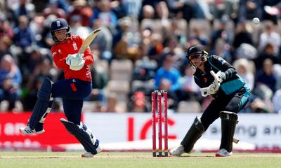Wyatt and Bouchier fire England to thumping win in first women’s T20