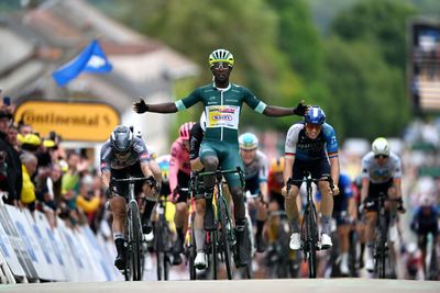 Biniam Girmay powers to second Tour de France win on stage 8
