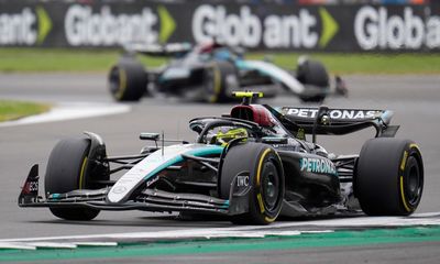 Lewis Hamilton thrills home crowd by winning British F1 GP for ninth time