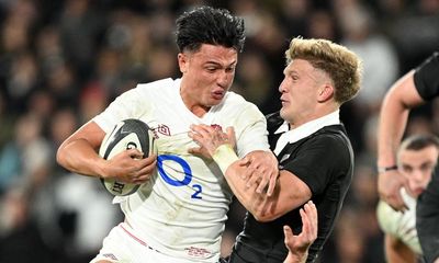 Borthwick urges ‘excellent’ Smith to bounce back in All Blacks finale