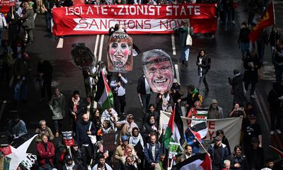 Four people arrested at pro-Palestinian march in London