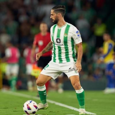 Isco Showcasing His Skills On The Football Field