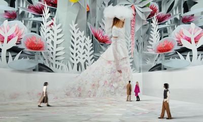 Immersive Vogue show lifts curtain on catwalks past and present