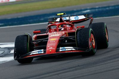 Sainz: Ferrari "lost months" of development by reverting to Imola F1 car