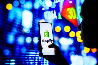 Shopify points to third-party app for data breach