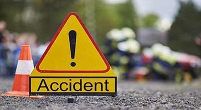 Uttar Pradesh: Bus collides with a vehicle in Amethi; Four killed, 12 injured