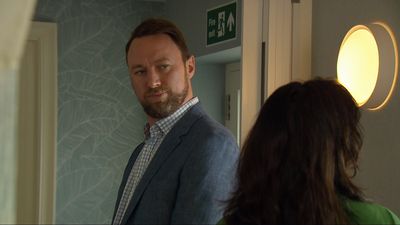 Emmerdale spoilers: Liam Cavanagh runs into his killer ex!