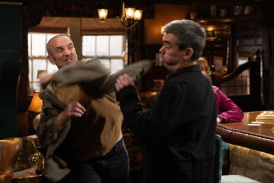 Emmerdale spoilers: Wallop! Gentle Sam Dingle punches hardman brother Cain