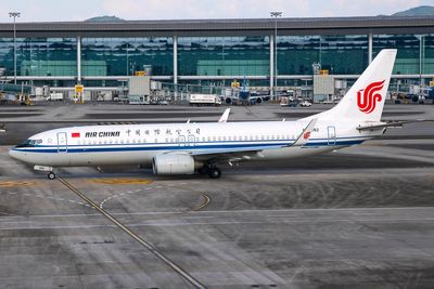 Passenger on flight deploys emergency slide while looking for the toilet – it was her first flight