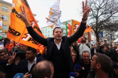 Pro-Trump Super PAC Reserves  Million In Battleground Ad Time