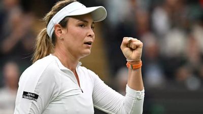 Donna Vekic tames Lula Sun at damp Wimbledon to seal semi-final spot