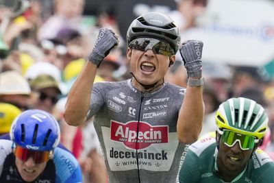 Philipsen claims stage 10 of 2024 Tour de France