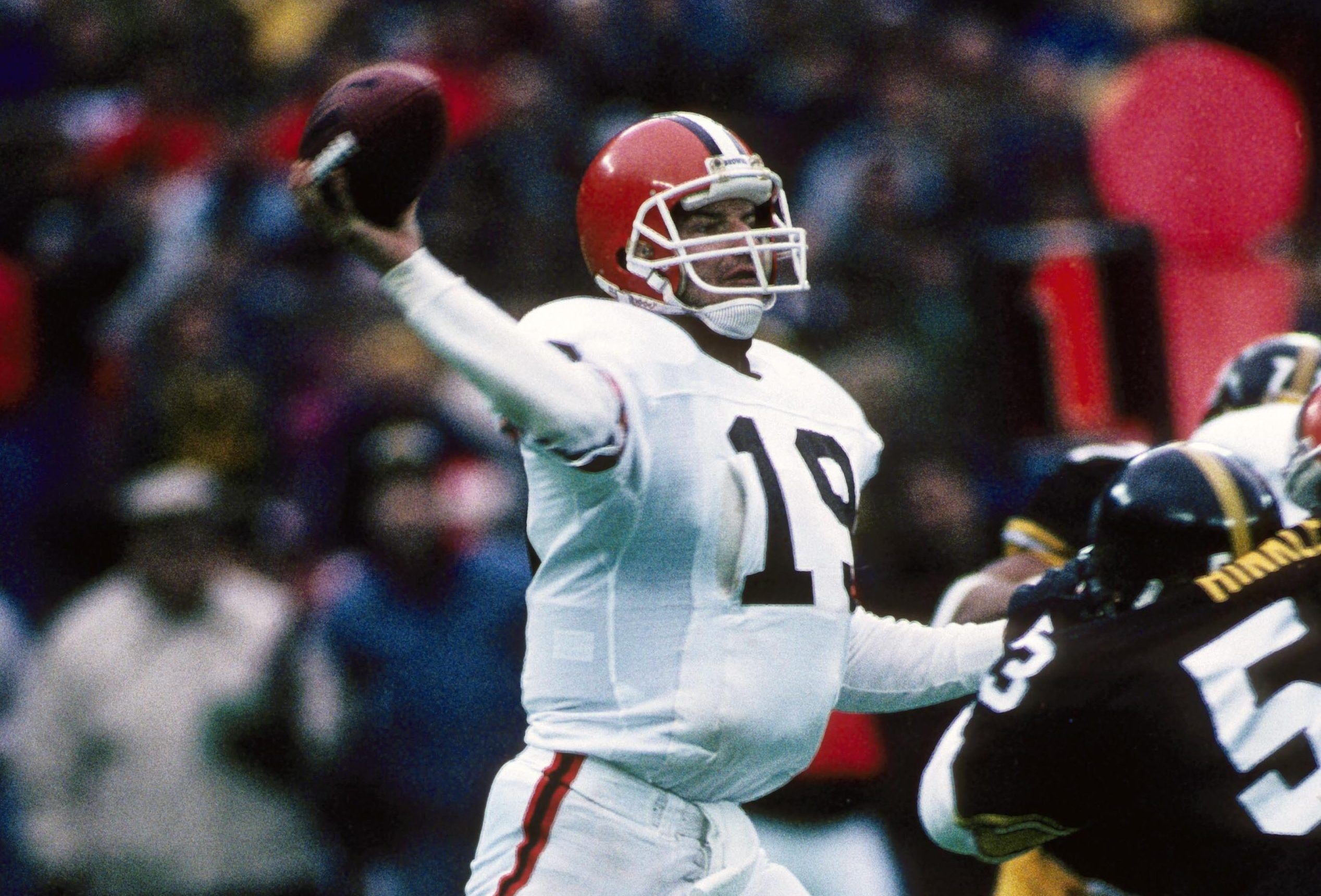 Browns legend Bernie Kosar reveals Parkinson’s…