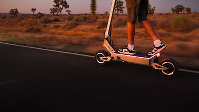 This Terrifyingly Fast E-Scooter Can Hit Highway Speeds